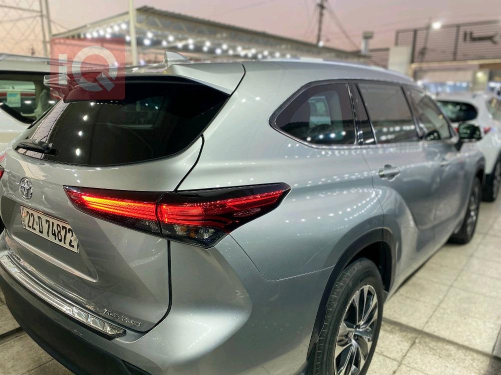 تۆیۆتا هایلاندەر